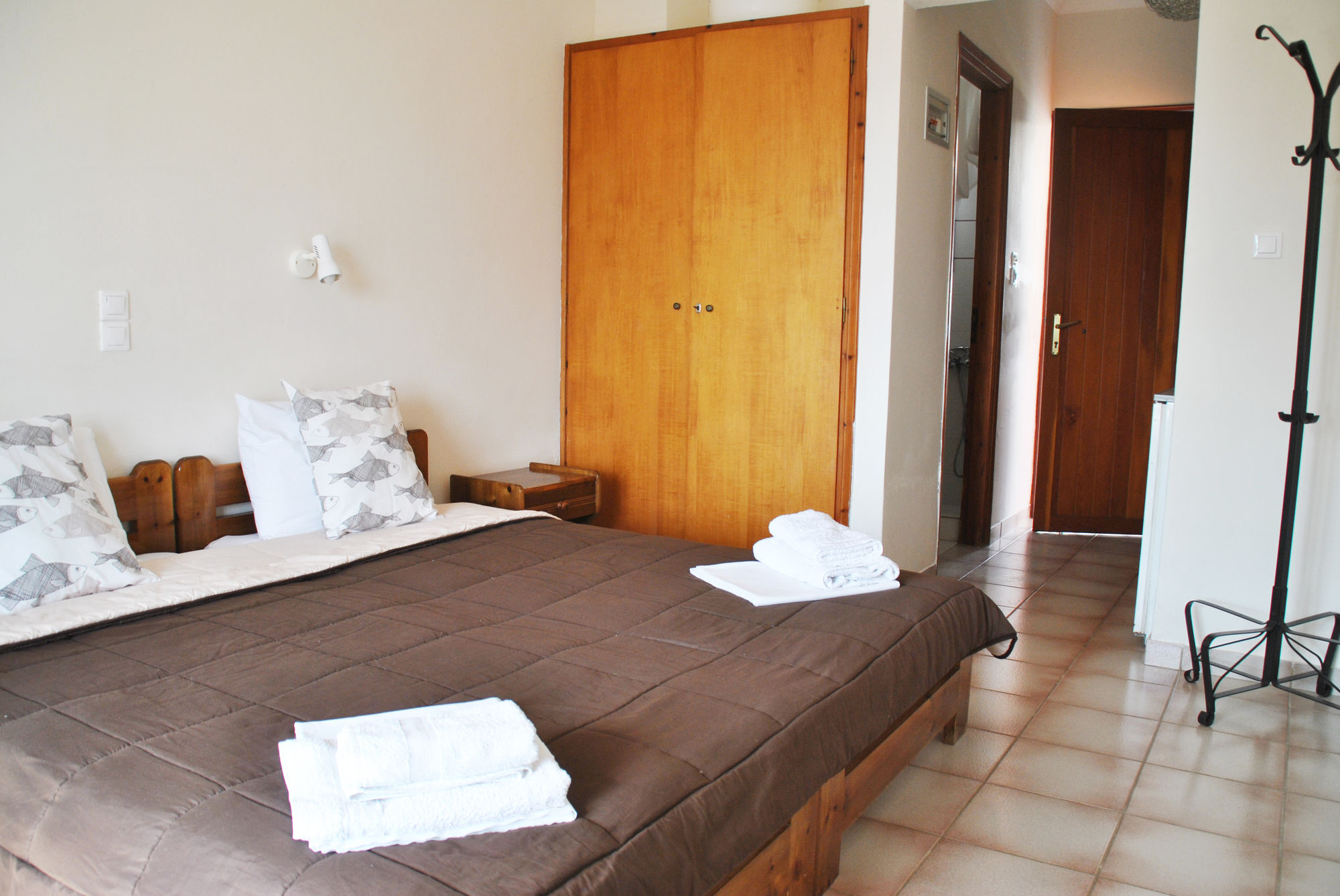 123 Soleil Studios Agia Marina  Esterno foto